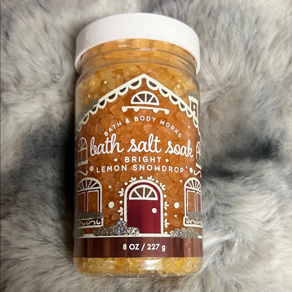 Bath & Body Works Bright Lemon Snowdrop Bath Salt Soak